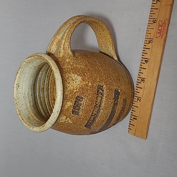 1978 Minnesota Renaissance Festival Pottery Mug Castle Design - Picture 5 of 7